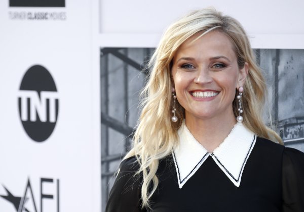 Reese Witherspoon slavi 50. rođendan i otkriva zašto ljude dijeli na 'radijatore' i 'odvode'