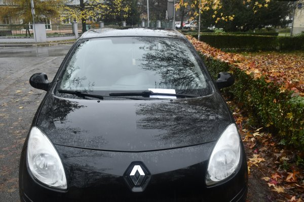 Ovaj detalj u autu mnogi zanemaruju, a može biti opasan: Evo kako ga riješiti