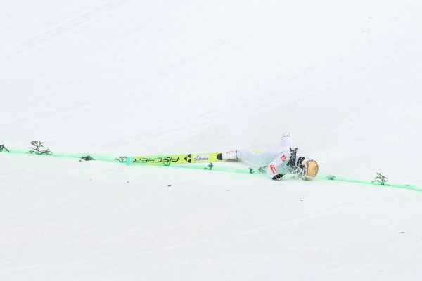 Horor u Vikersundu: Jedan od najboljih pao i izgubio svijest, natjecanje otkazano