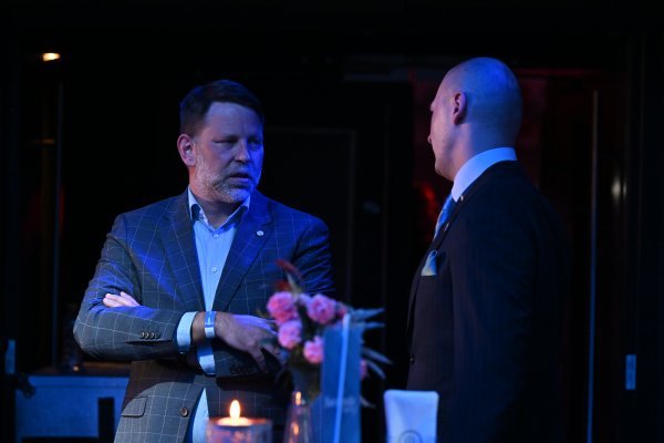 Stožer Roberta Goloba