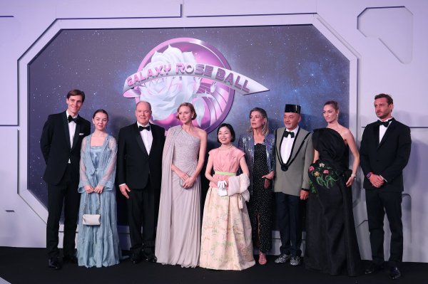 Monegaška kneževska obitelj na okupu