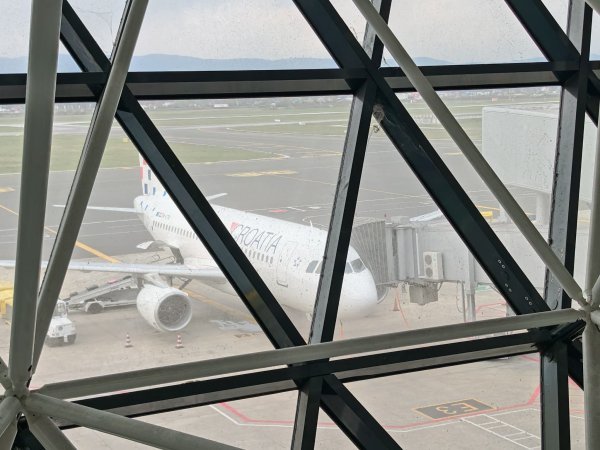 Jedan od zrakoplova Croatia Airlinesa u zagrebačkoj luci