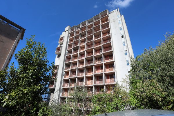 HŽ-ov neboder u Rijeci trebao bi biti uređen za priuštivo stanovanje