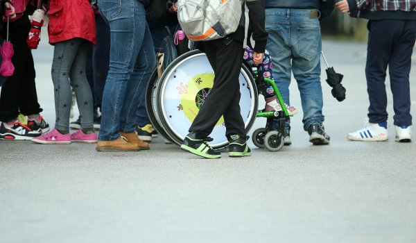 Grad Drniš uveo jednokratnu naknadu za roditelje njegovatelje