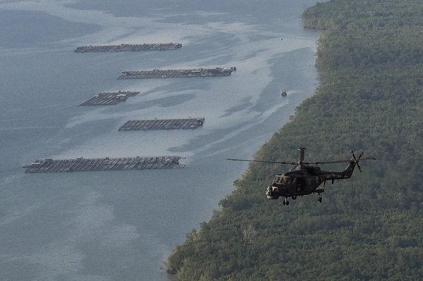 Malezijska vojska patrolira Malajskim tjesnacem