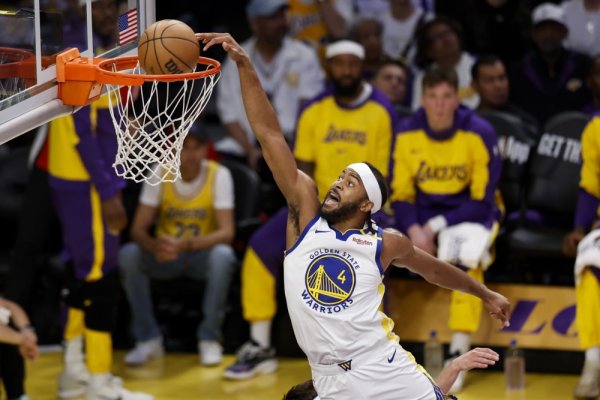 Teška ozljeda šokirala NBA ligu; pogledajte trenutak koji je sledio dvoranu