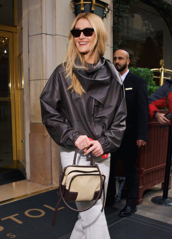 Jedna torba, tri načina nošenja: Vratio se kultni model iz 70-ih i odmah postao najveći proljetni hit