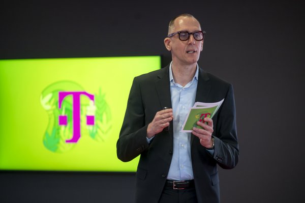 Siniša Đuranović, Hrvatski Telekom