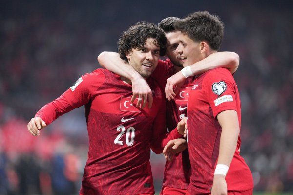 Turska na korak do SP-a! Srušila Rumunje fantastičnim potezom Realova dragulja, pogledajte gol