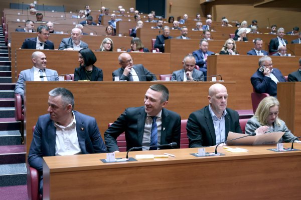 Paket odluka u Saboru: Nema povjerenstva za femicid, PDV za energente ostaje na 5 posto