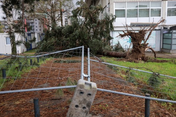 Nevrijeme oštetilo Dom sportova