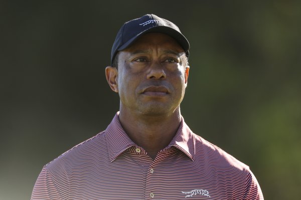 Tiger Woods sudjelovao u teškoj prometnoj nesreći! Auto mu se prevrnuo