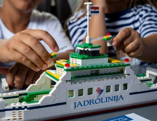 Jadrolinija će iskeširati više od 57.000 eura na dječje kockice? Sve zapravo ima smisla