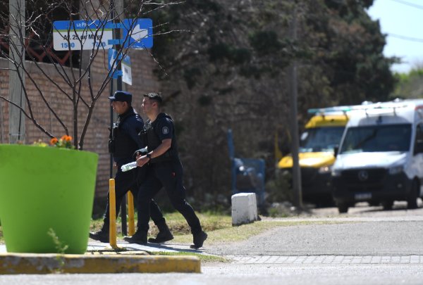 Strava u Argentini: Tinejdžer otvorio vatru u školi, ubio učenika i ranio osmero ljudi