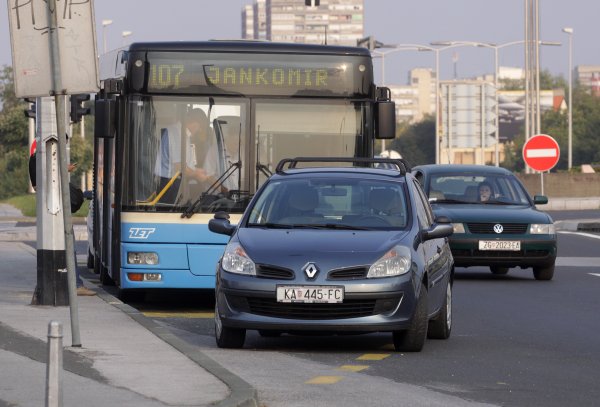Zbog ove loše navike u prometu možete biti kažnjeni 130 eura