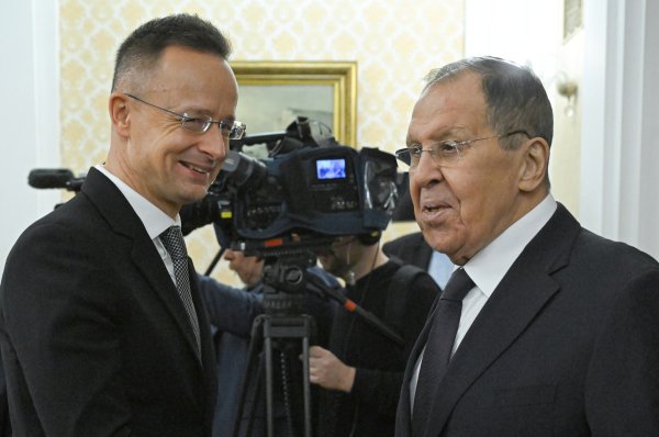 Peter Szijjarto i Sergej Lavrov