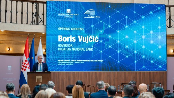 Guverner Boris Vujčić istaknuo je da Hrvatska ne smije propustiti priliku koju donosi razvoj umjetne inteligencije