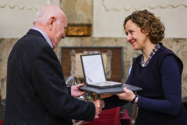 Nisam baš siguran da sam ikada imao ili slijedio nekakvu "prevoditeljsku poetiku" jer tome sam poslu prilazio kao ozbiljnom zanatskom i stručnom zadatku