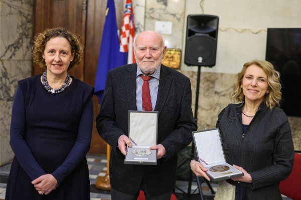 Nagradu za najbolji književni prijevod u 2025. godini dobila je Patricija Horvat za prijevod s engleskog jezika romana "Anima" Kapke Kassabove