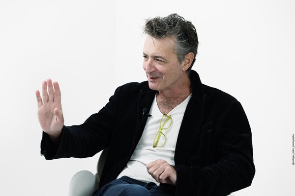 Što ću, rođen sam dosta davno, ljetovao sam besplatno i pio jogurt, a mi se danas tješimo da smo srednja klasa kojoj je vikendica misaona imenica