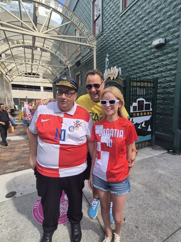 Pogledajte kako su Hrvati u Orlandu popratili gol Zmajeva; jedna je Brazilka posebna priča