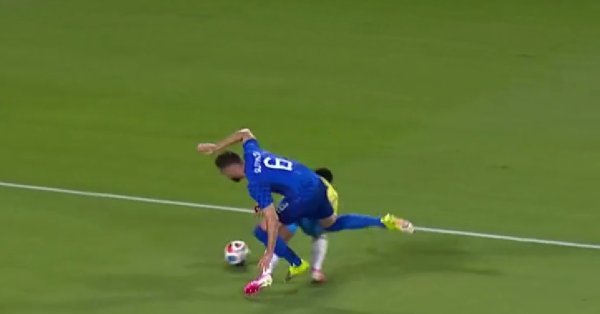 'Ovo je sramota': Pogledajte penal za Brazil koji je šokirao Hrvatsku