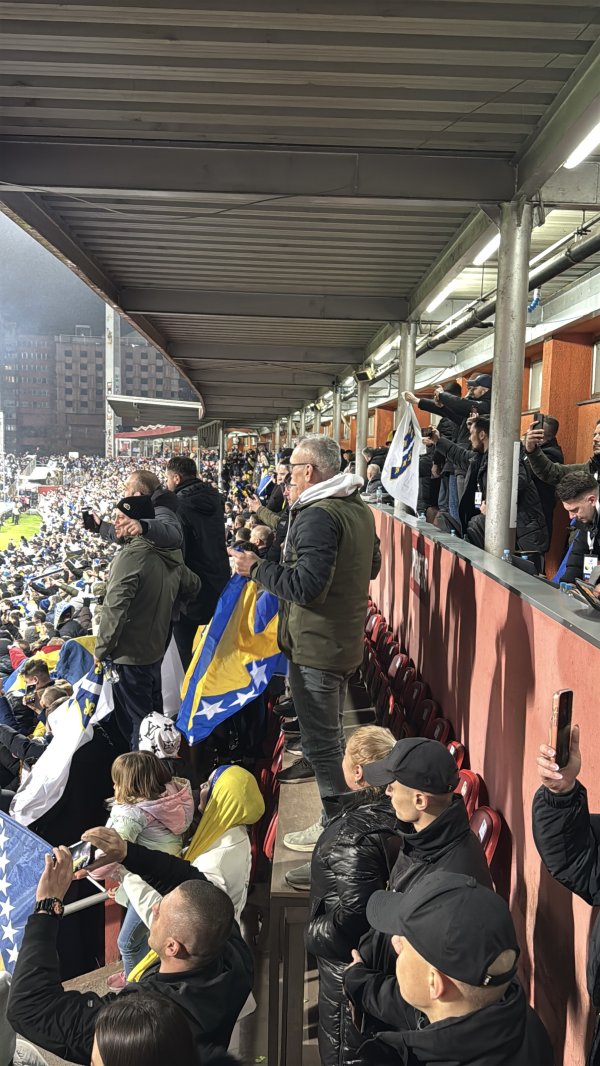 Press loža na Bilonom polju