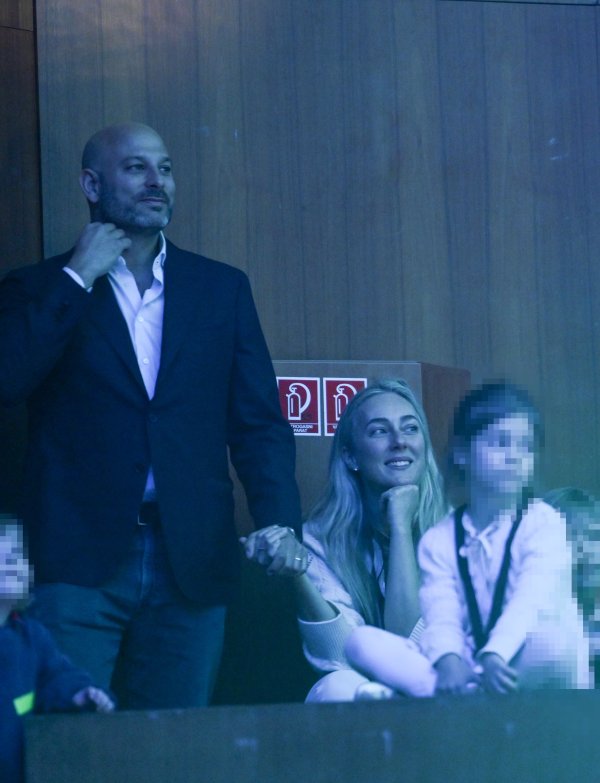 Davor Lukšić i Cristel Carrisi s djecom na njenog oca Al Bana