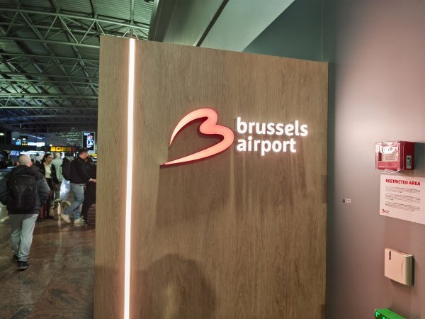 Zračna luka u Bruxellesu je bila primorana zaustaviti rad zbog dronova koji se povezuju s Rusijom