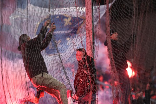 Pretjerao sa slavljem: Navijač BiH dobio srčani zbog pobjede protiv Italije