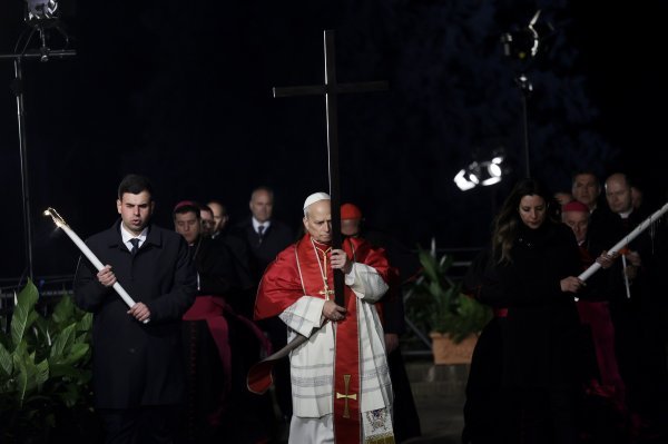 Papa nosio križ: 'Svaka osoba na vlasti odgovorit će Bogu zbog toga kako ispoljava svoju moć'