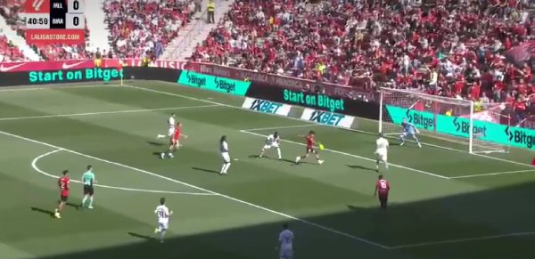 Navijači podivljali kad su vidjeli što je napravila zvijezda Reala: 'Imaš li imalo obraza? Izbacite ga iz kluba'