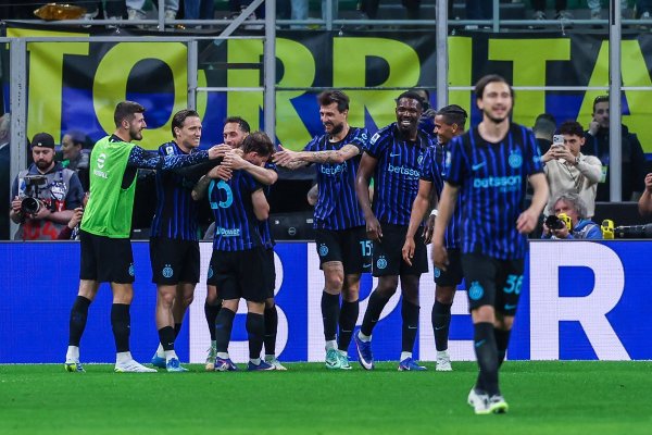 Inter 'petardom' korak bliže Scudettu: Majstorija Calhanoglua, Sučiću opet 'mrvice'