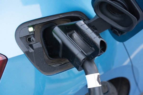 Ovim navikama uništavate bateriju električnog auta: Vozači ih rade svaki dan