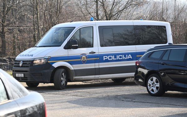 Pijan na Uskrs skrivio nesreću pa otvorio paljbu puškom, sud odbio zatvorsku kaznu