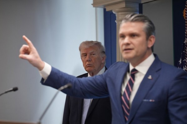 Pete Hegseth, Donald Trump