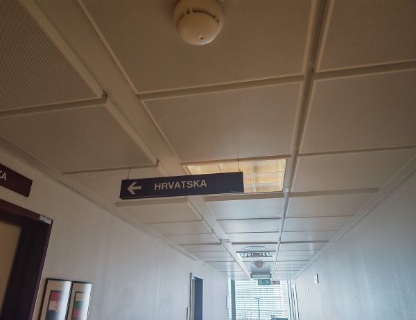 Dobro nam znana riječ  ispisana kao putokaz u Vijeću EU-a