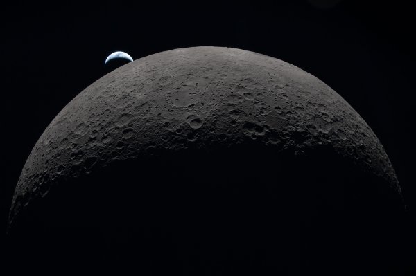 Mjesec, Artemis II