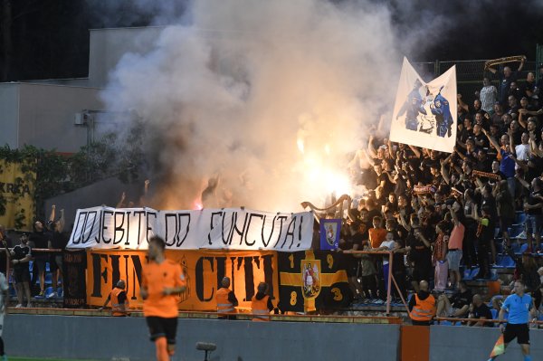 Navijač u Šibeniku šokirao sutkinju: Zamolio da mu zabrani odlazak na utakmice