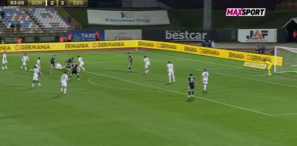 Nestvarno je ovo što večeras radi Miha Zajc! Pogledajte dribling i golčinu ala Ronaldinho