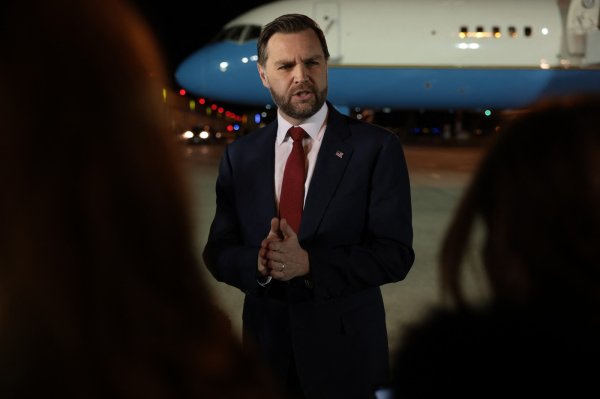 Vance: Prvi iranski prijedlog pisao je Chat GPT, bacili smo ga u smeće