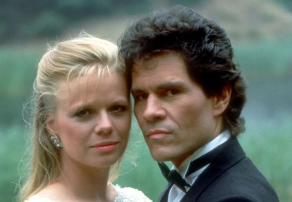 Zbog njih smo 90-ih trčali pred male ekrane: Gdje su danas Eden i Cruz iz sapunice 'Santa Barbara'