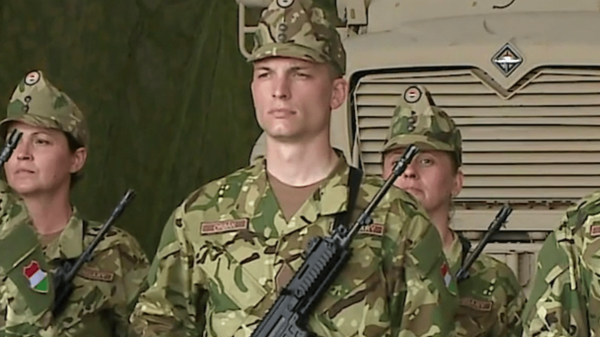 Sin Viktora Orbana napustio vojsku: Gaspar Orban podnio zahtjev prije izbora