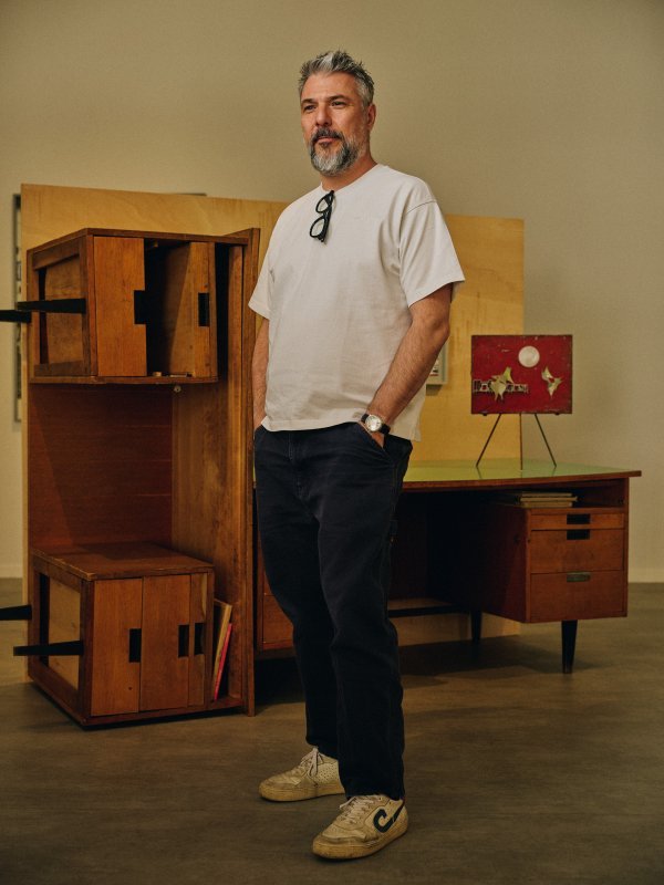 Prošlost i sadašnjost koegzistiraju, ništa nije potpuno zatvoreno