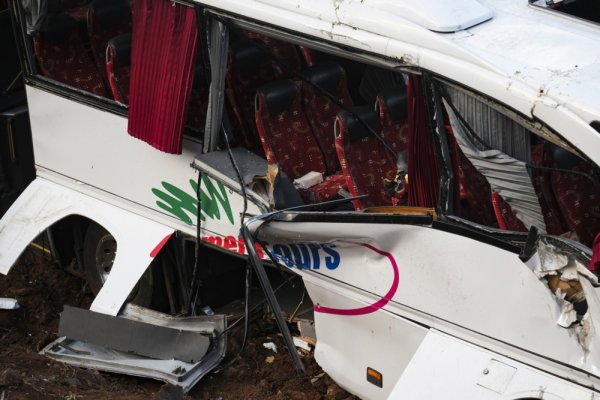 Jedna je osoba poginula, a 27 ih je ozlijeđeno