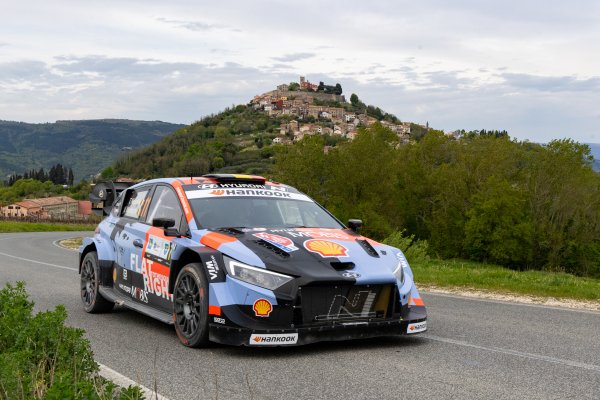 Finac Sami Pajari zadržao vodstvo na WRC Croatia Rallyju
