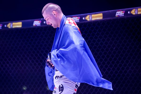 'Uuuuuuu, kraj, uuuuu!': Pogledajte brutalan nokaut hrvatskog borca