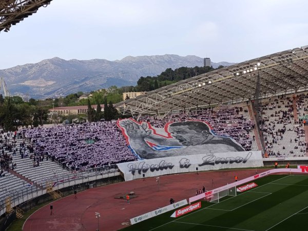 Pogledajte Torcidinu koreografiju u čast legende poljudskog sjevera