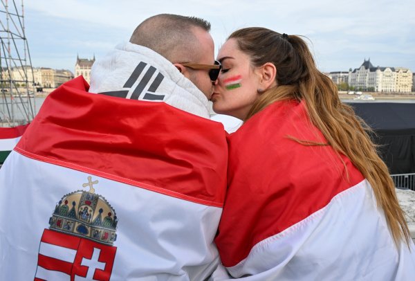 Veselje u Mađarskoj nakon prvih rezultata