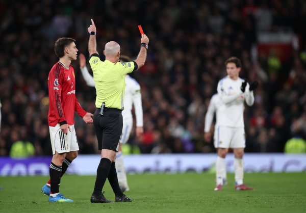 United kiksao, ali navijači su bijesni zbog ove odluke: Je li sudac dobro reagirao?